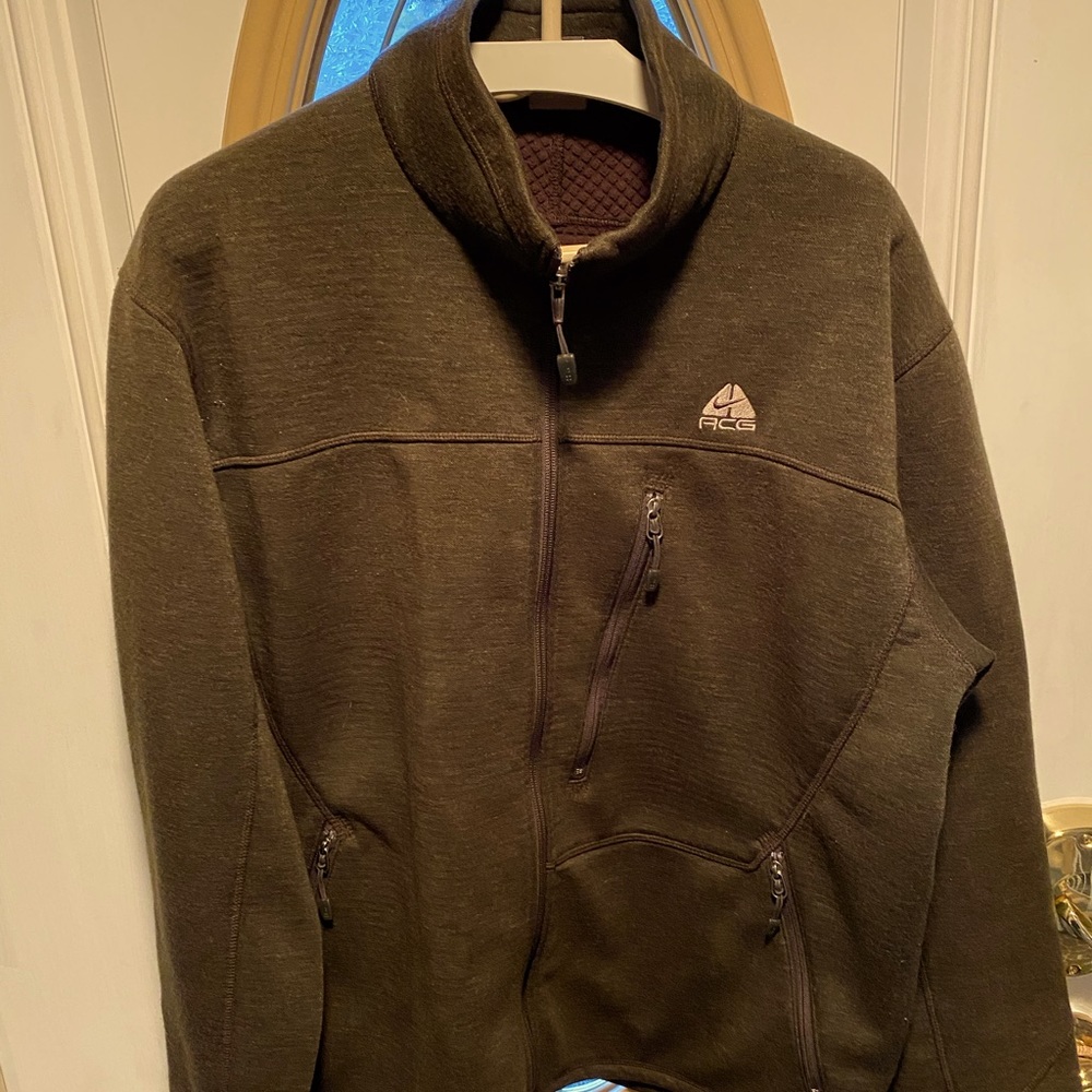 Nike ACG lightweight jacket